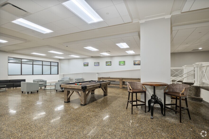 More Photos Of 526 Superior Ave E, Cleveland Apartments For Lease