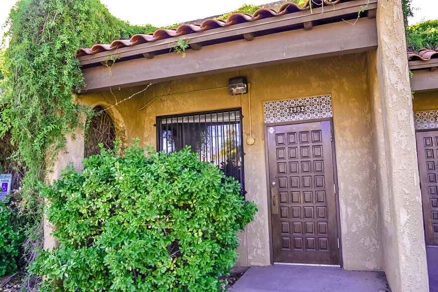 More Photos Of 2980-2982 E Fort Lowell Rd, Tucson Office For Sale