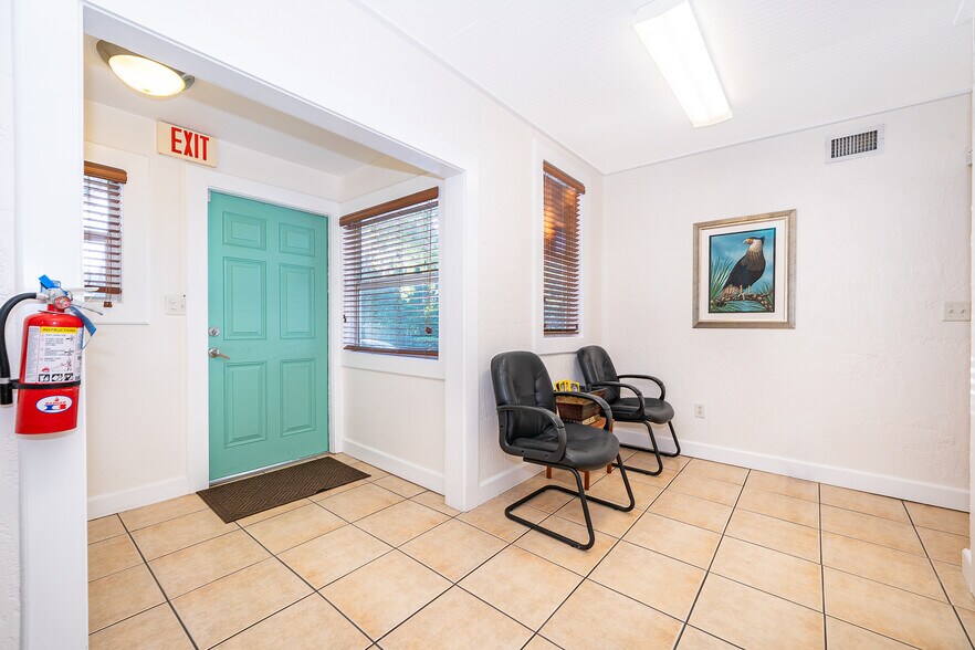 More Photos Of 219 S Clyde Ave, Kissimmee Office For Sale