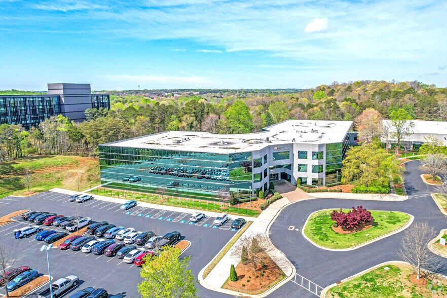 More Photos Of 10101 David Taylor Dr, Charlotte Office For Lease