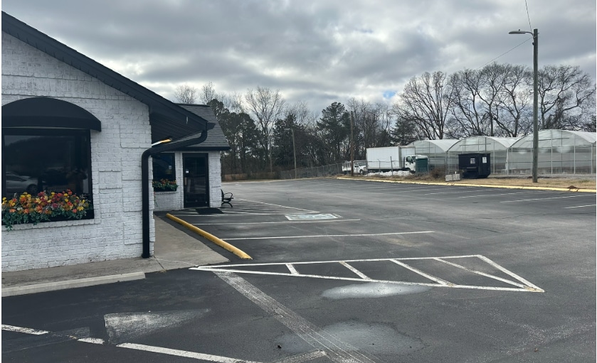 More Photos Of 10321 Chapman Hwy, Seymour Restaurant For Lease