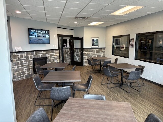 More Photos Of 4811 W Michaels Dr, Appleton General Retail For Sale