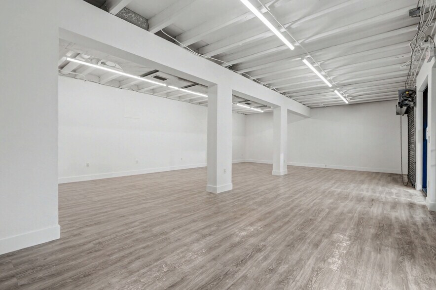 More Photos Of 24 NE 1st Ave, Dania Beach Storefront Retail Residential For Lease