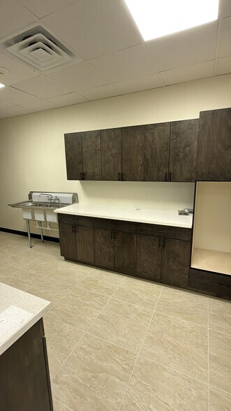 More Photos Of 6910 N Eldridge Pky, Houston Freestanding For Sale
