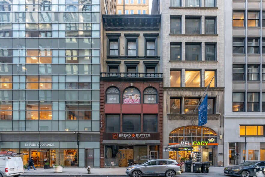 Primary Photo Of 14 E 44th St, New York Loft Creative Space For Lease