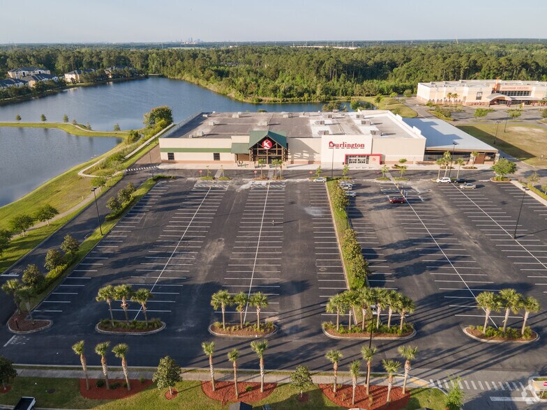More Photos Of 13075 City Square Dr, Jacksonville General Retail For Lease