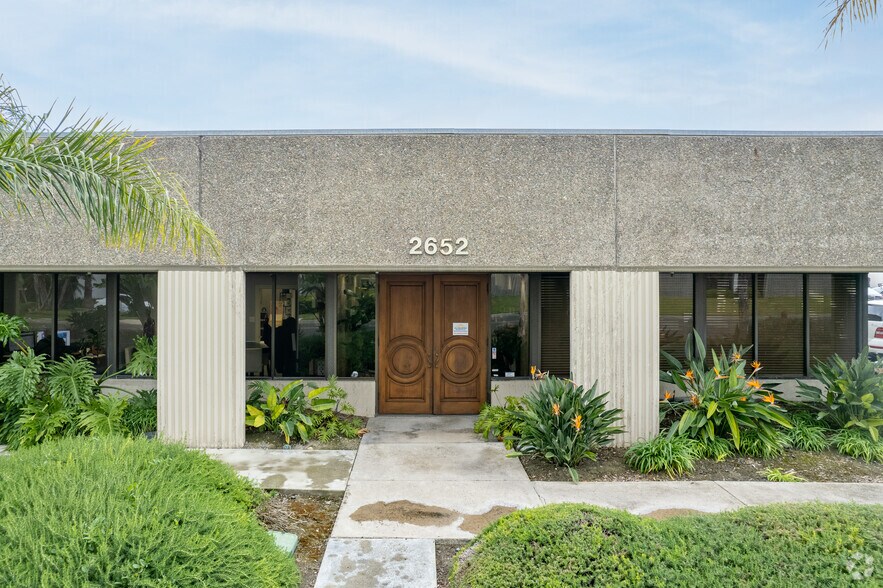 More Photos Of 2692-2696 Dow Ave, Tustin Light Manufacturing For Sale