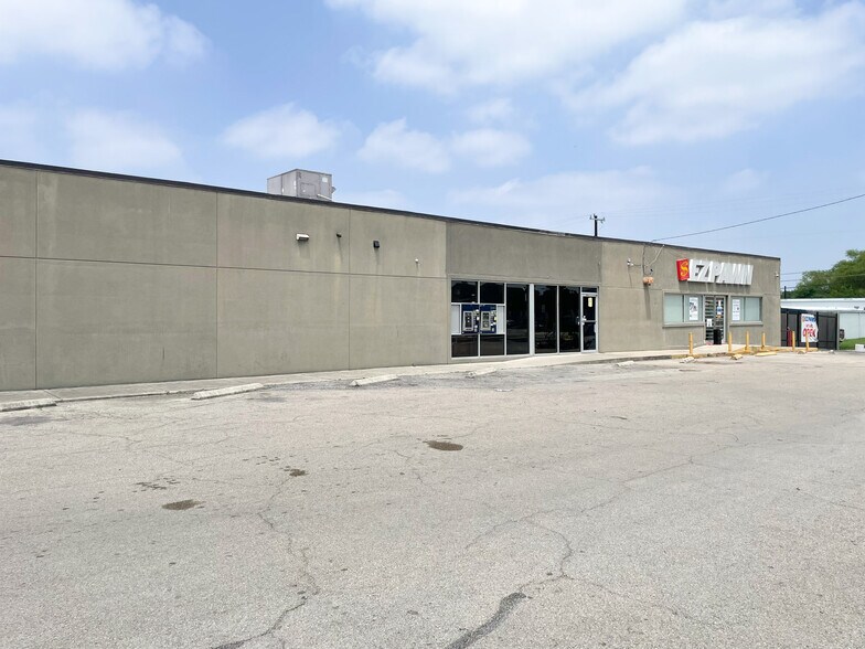 More Photos Of 1327-1351 Fair Ave, San Antonio Storefront For Lease