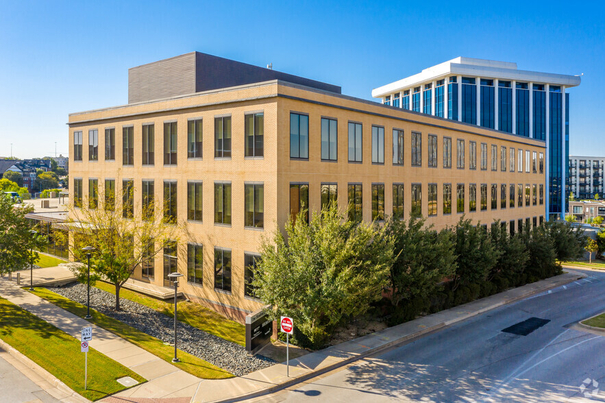 Primary Photo Of 100 Lexington St, Fort Worth Office For Lease