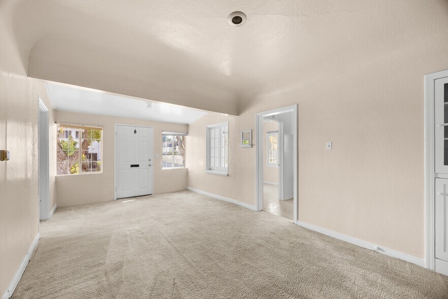 More Photos Of 1721 S 9th St, Alhambra Apartments For Sale