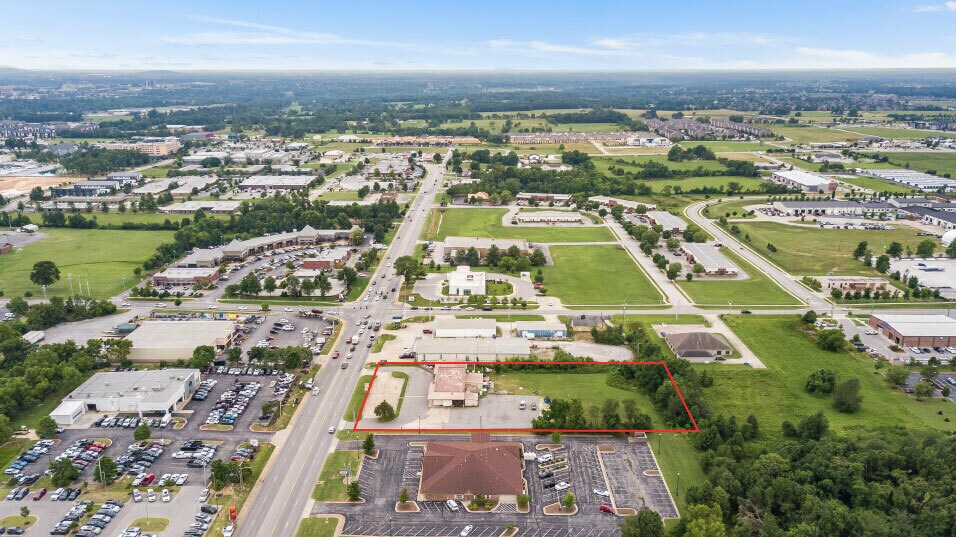 More Photos Of 2806 S Walton Blvd, Bentonville Land For Sale