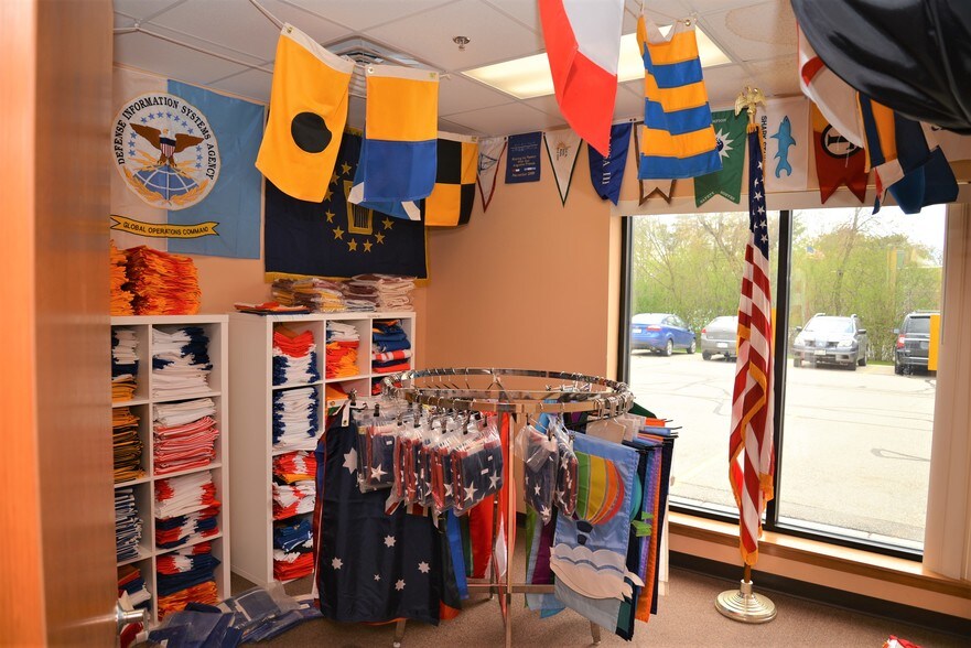 More Photos Of 1343 E Wisconsin Ave, Pewaukee Light Distribution For Lease