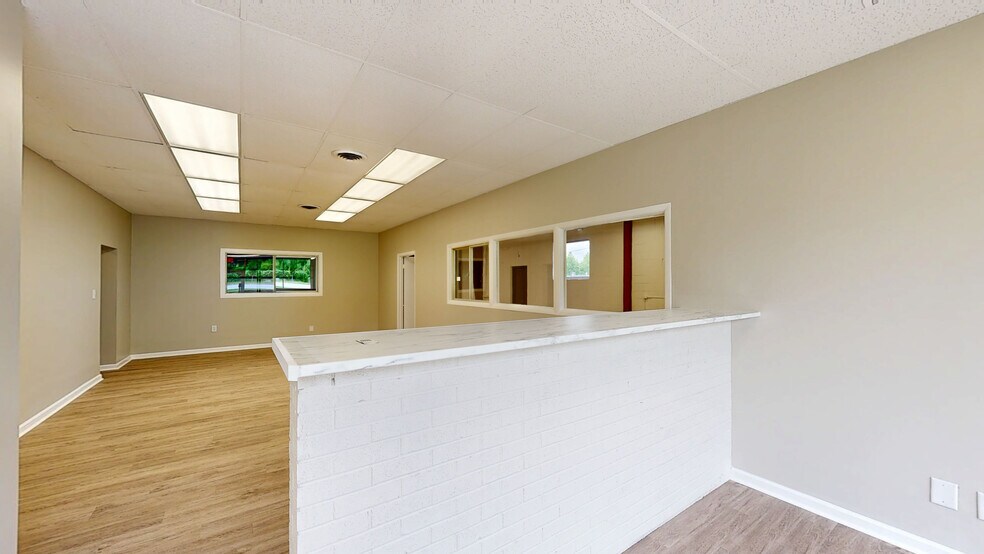 More Photos Of 2132 James Jackson Pky NW, Atlanta Unknown For Lease