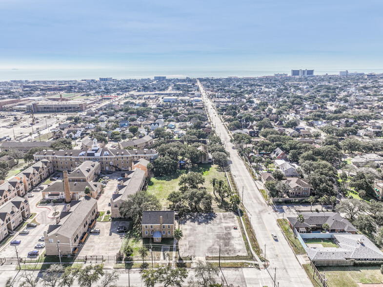 Primary Photo Of 1424 45th st, Galveston Land For Sale