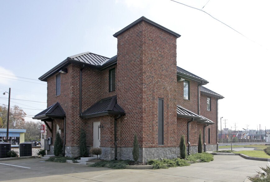 More Photos Of 5701 Old Harding Rd, Nashville Office Residential For Lease