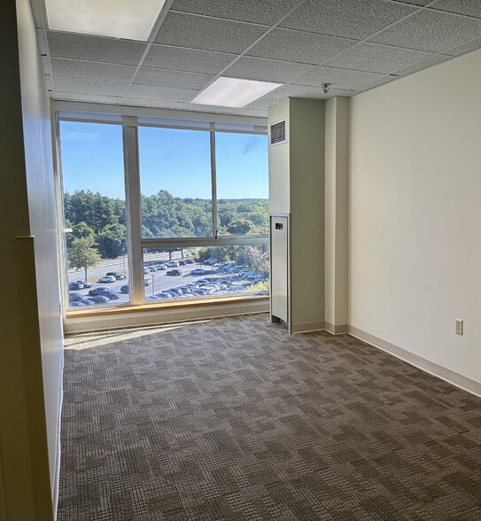 More Photos Of 133 Old Road to Nine Acre Cor, Concord Hospital For Sale