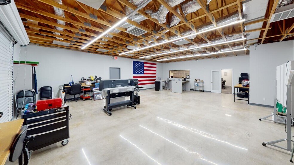 Primary Photo Of 64 Green St, Warner Robins Loft Creative Space For Lease