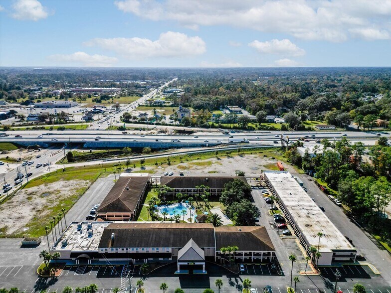 More Photos Of 510 Lane Ave S, Jacksonville Hotel For Sale