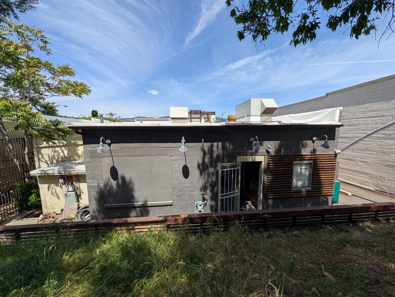 More Photos Of 120 E Main St, Ashland Freestanding For Sale