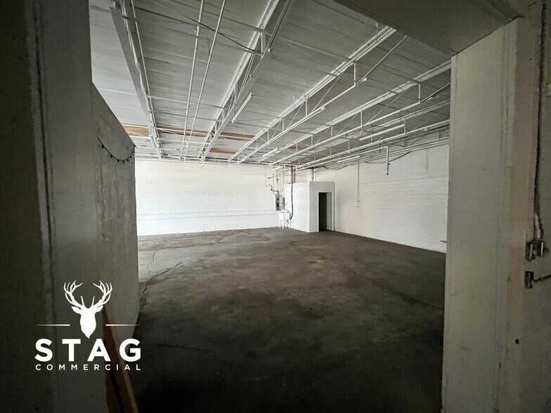 More Photos Of 201 Eagle Dr, Denton Storefront Retail Office For Lease