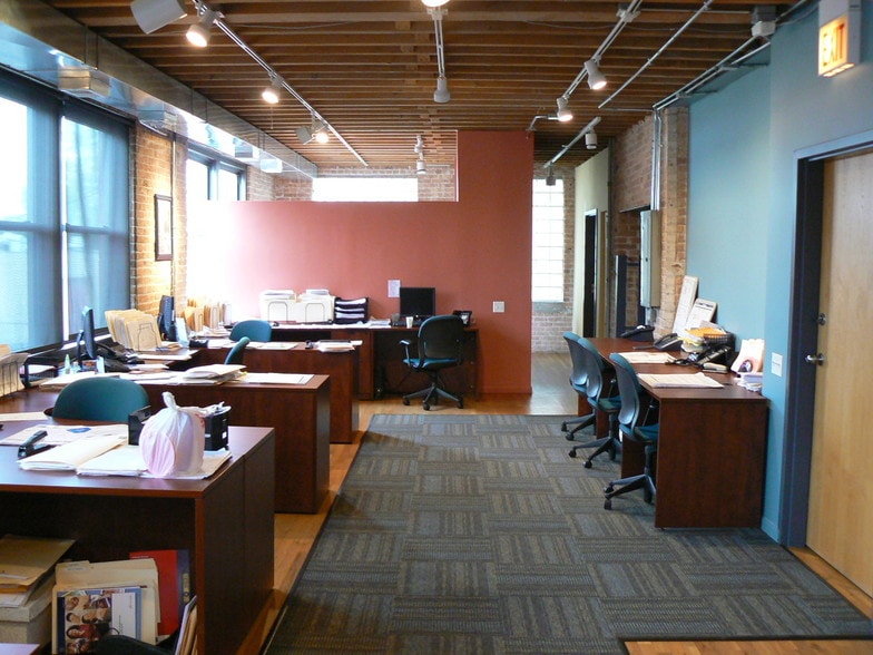 More Photos Of 1052 W Fulton Market, Chicago Loft Creative Space For Lease