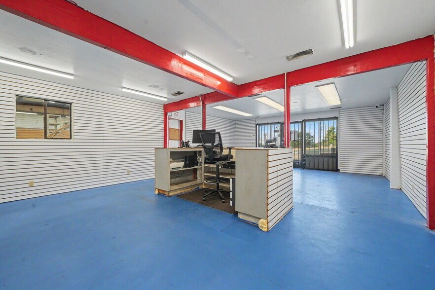 More Photos Of 11020 N State Highway 49, Martell Freestanding For Sale