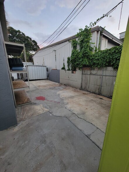 More Photos Of 5205 Haines Rd, Saint Petersburg Flex For Sale