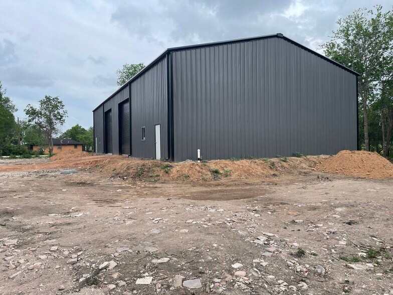 More Photos Of 1212 Cottonwood Church Rd, Rosenberg Warehouse For Lease