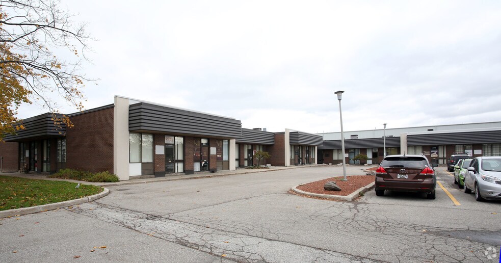 More Photos Of 2751-2787 Thamesgate Rd, Mississauga Light Manufacturing For Lease