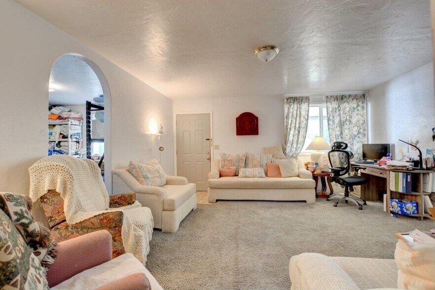 More Photos Of 625 Barbara Drive, Grants Pass Assisted Living For Sale