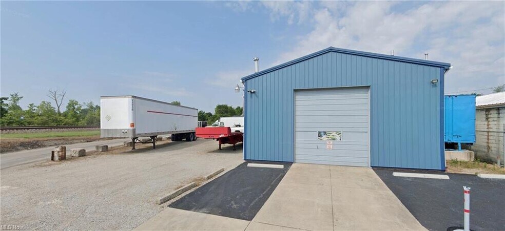 Primary Photo Of 165 Kenwood St, Elyria Industrial For Sale