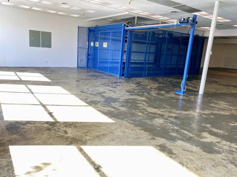 More Photos Of 956 Folsom St, San Francisco Manufacturing For Sale