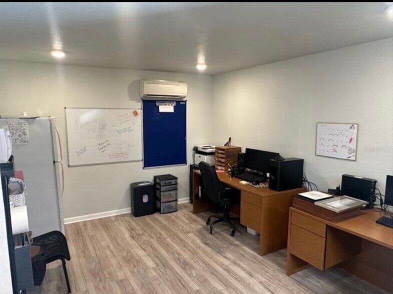 More Photos Of 1721 Leesburg Commons Ct, Leesburg Distribution For Sale