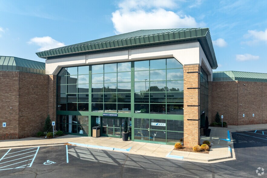 Primary Photo Of 6500 14 Mile Rd, Warren Warehouse For Lease