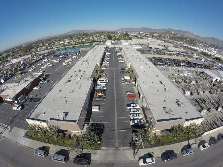 More Photos Of 12455 Branford St, Pacoima Warehouse For Sale