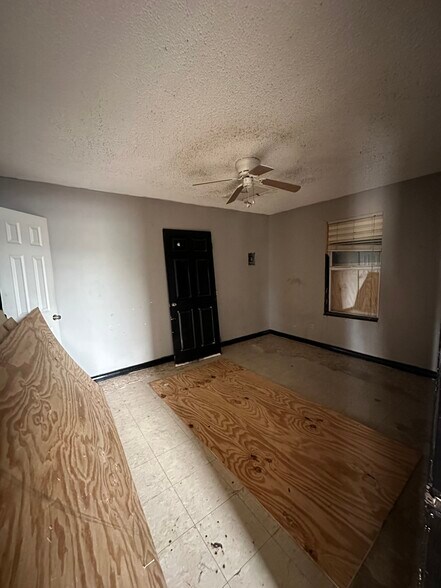 More Photos Of 4329 N Flores St, Edinburg Apartments For Sale