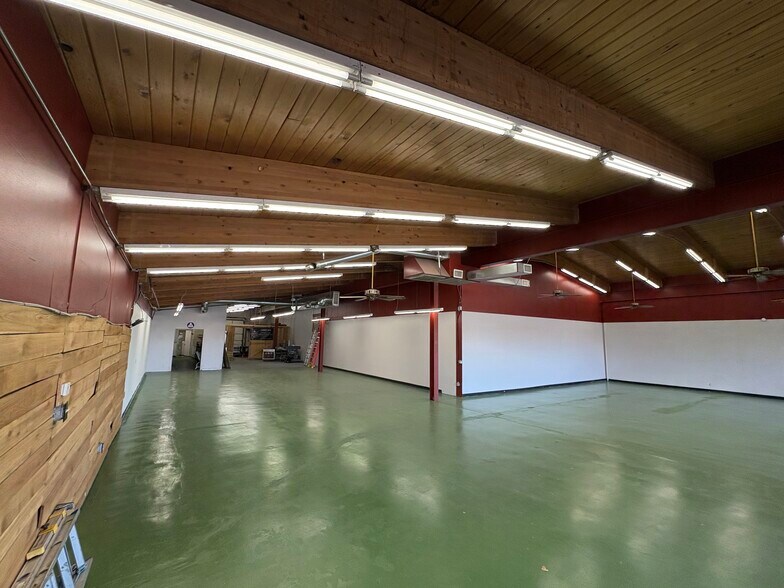 More Photos Of 1901-1961 Youngfield St, Lakewood Unknown For Lease