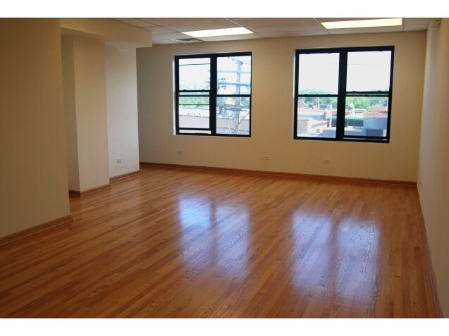 More Photos Of 366-368 Park Ave, Glencoe Loft Creative Space For Lease
