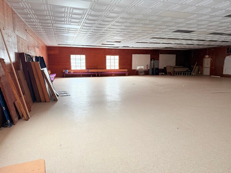 More Photos Of 8 Dunster Ave, Greenville Storefront Retail Residential For Sale