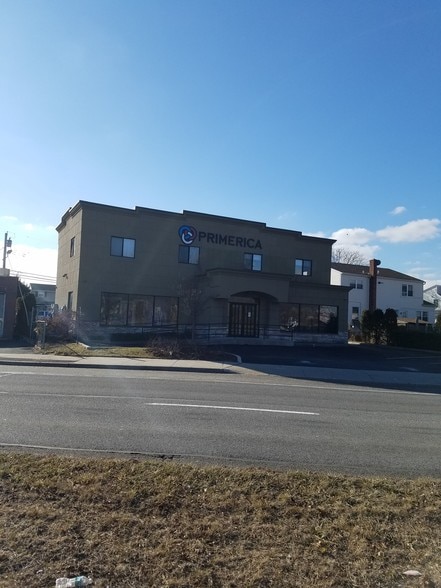 Primary Photo Of 938 Route 109, Lindenhurst Office For Lease
