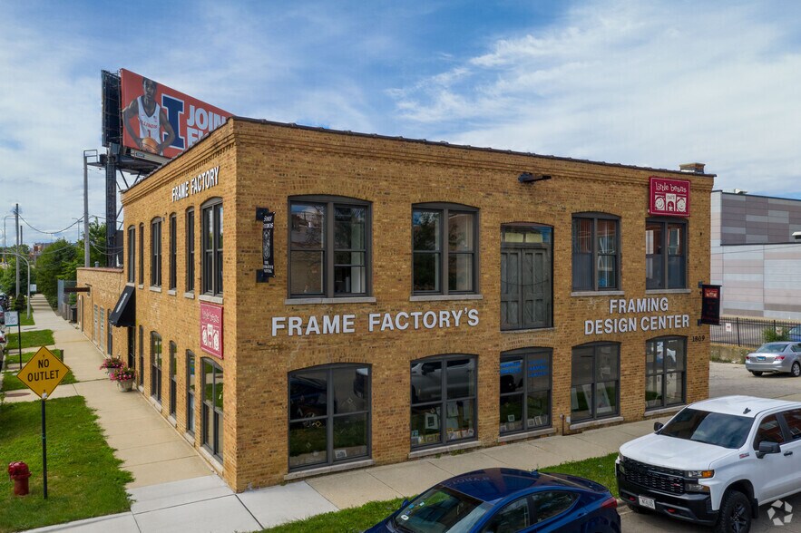 More Photos Of 1809 W Webster Ave, Chicago General Retail For Sale