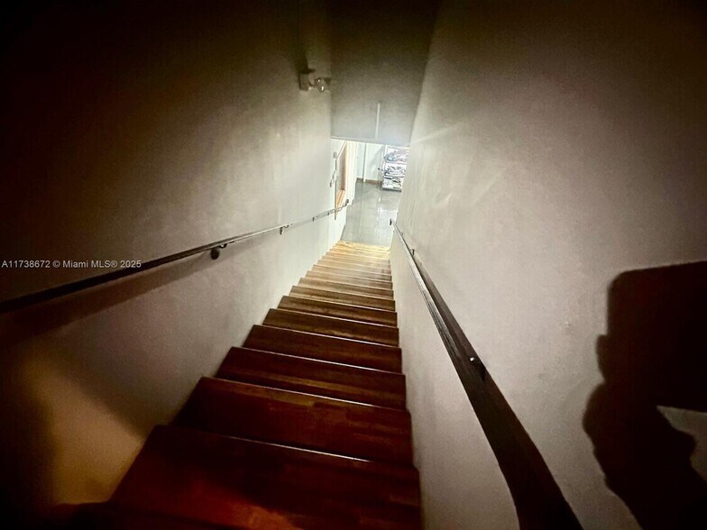 More Photos Of 1751 W 39th Pl, Hialeah Light Distribution For Sale