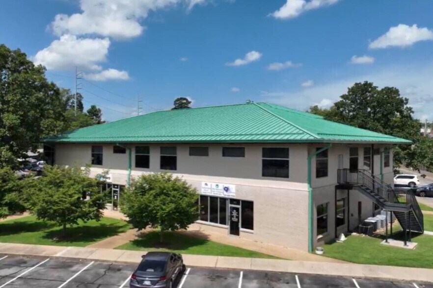 More Photos Of 10310 W Markham St, Little Rock Medical For Sale