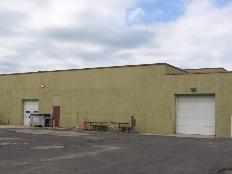 More Photos Of 310 2nd St NE, Austin Office For Sale