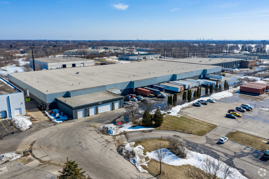 Primary Photo Of 7025 W Parkland Ct, Milwaukee Distribution For Lease