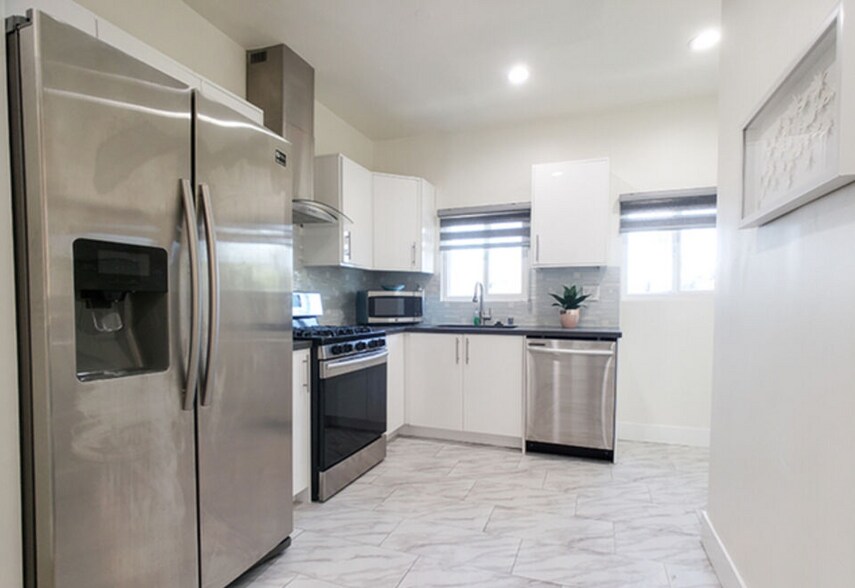More Photos Of 801 N Alexandria Ave, Los Angeles Apartments For Sale