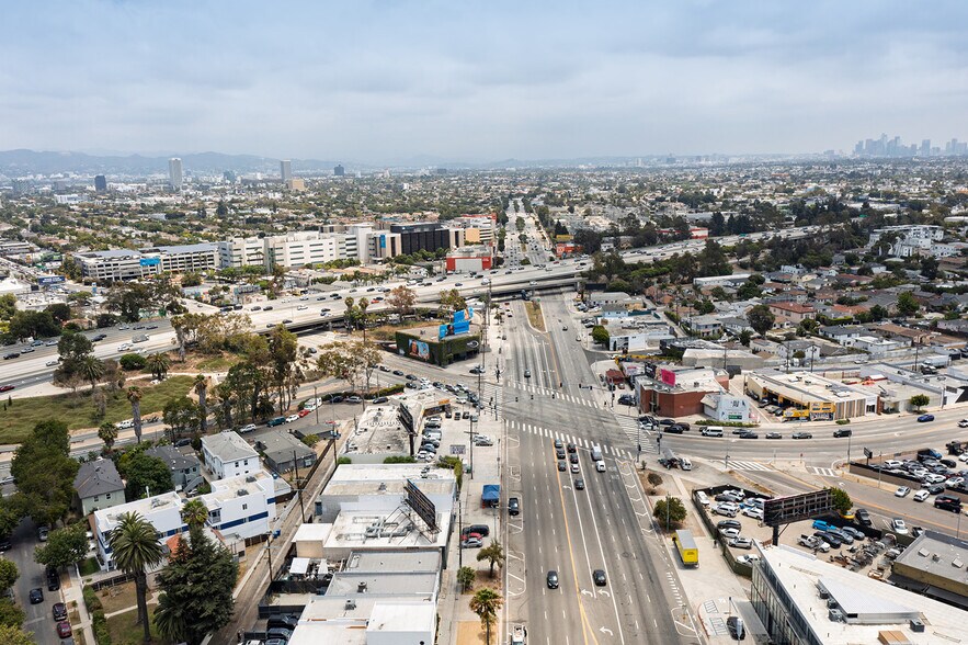 More Photos Of 8543 Venice Blvd, Los Angeles Loft Creative Space For Lease
