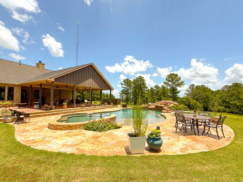 More Photos Of 1682 FM 980 Rd, Huntsville Land For Sale