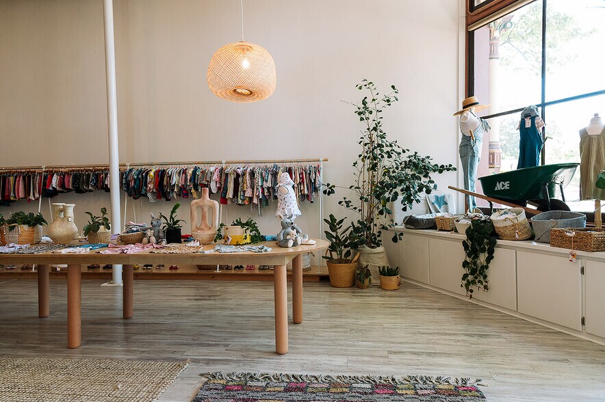 More Photos Of 1-7 4th St, Petaluma Storefront Retail Office For Lease