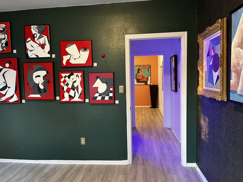 More Photos Of 4235 Central Ave, Saint Petersburg Loft Creative Space For Sale